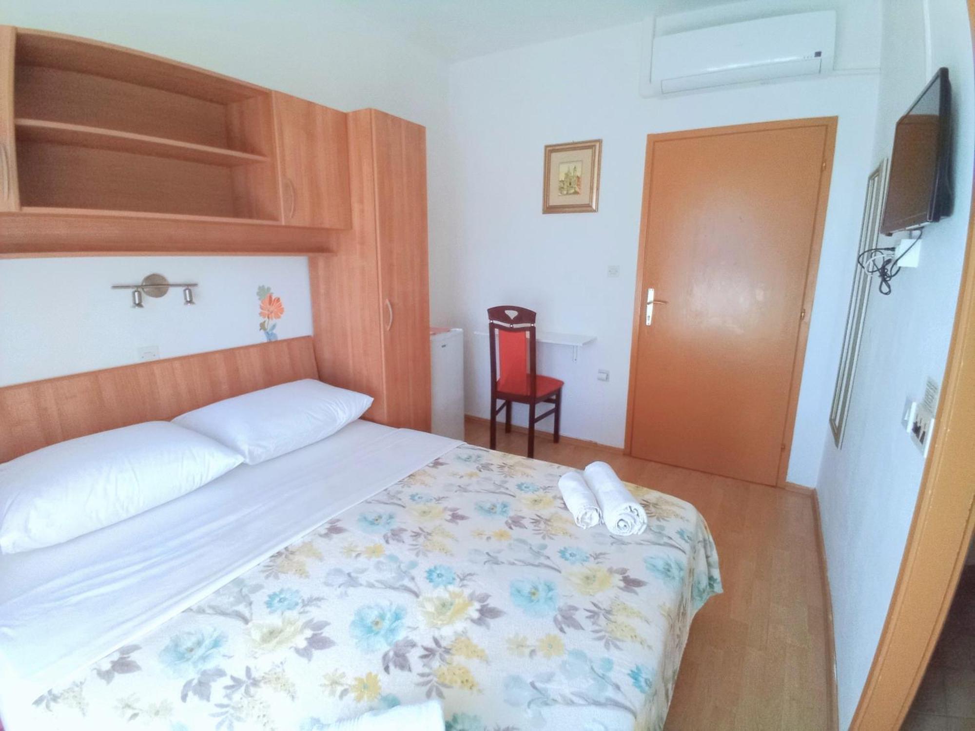 Guesthouse Cecilia 2 Malinska Zimmer foto